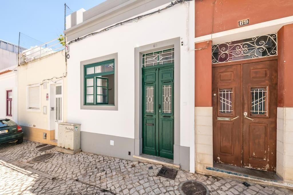 Traditional House: Private Pool And Sunny Terrace Портіман Екстер'єр фото